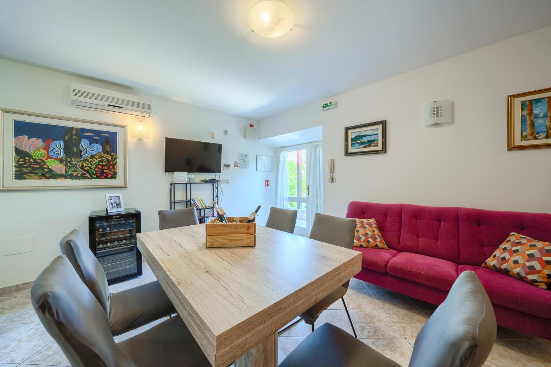 Villa Bonaca Perfect Location For A Holiday With Friends Or Family, Heated Pool Sumartin Exterior photo