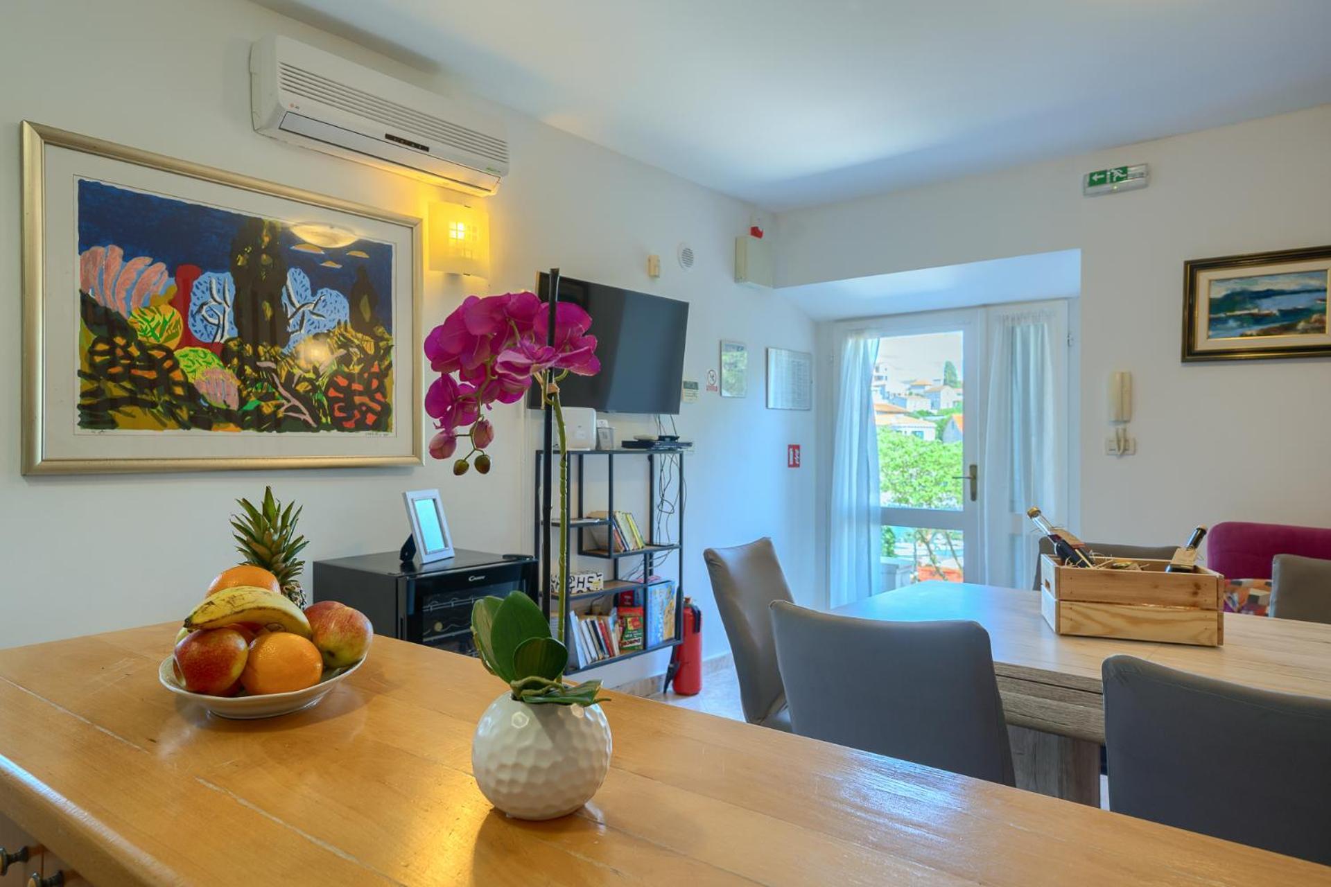 Villa Bonaca Perfect Location For A Holiday With Friends Or Family, Heated Pool Sumartin Exterior photo
