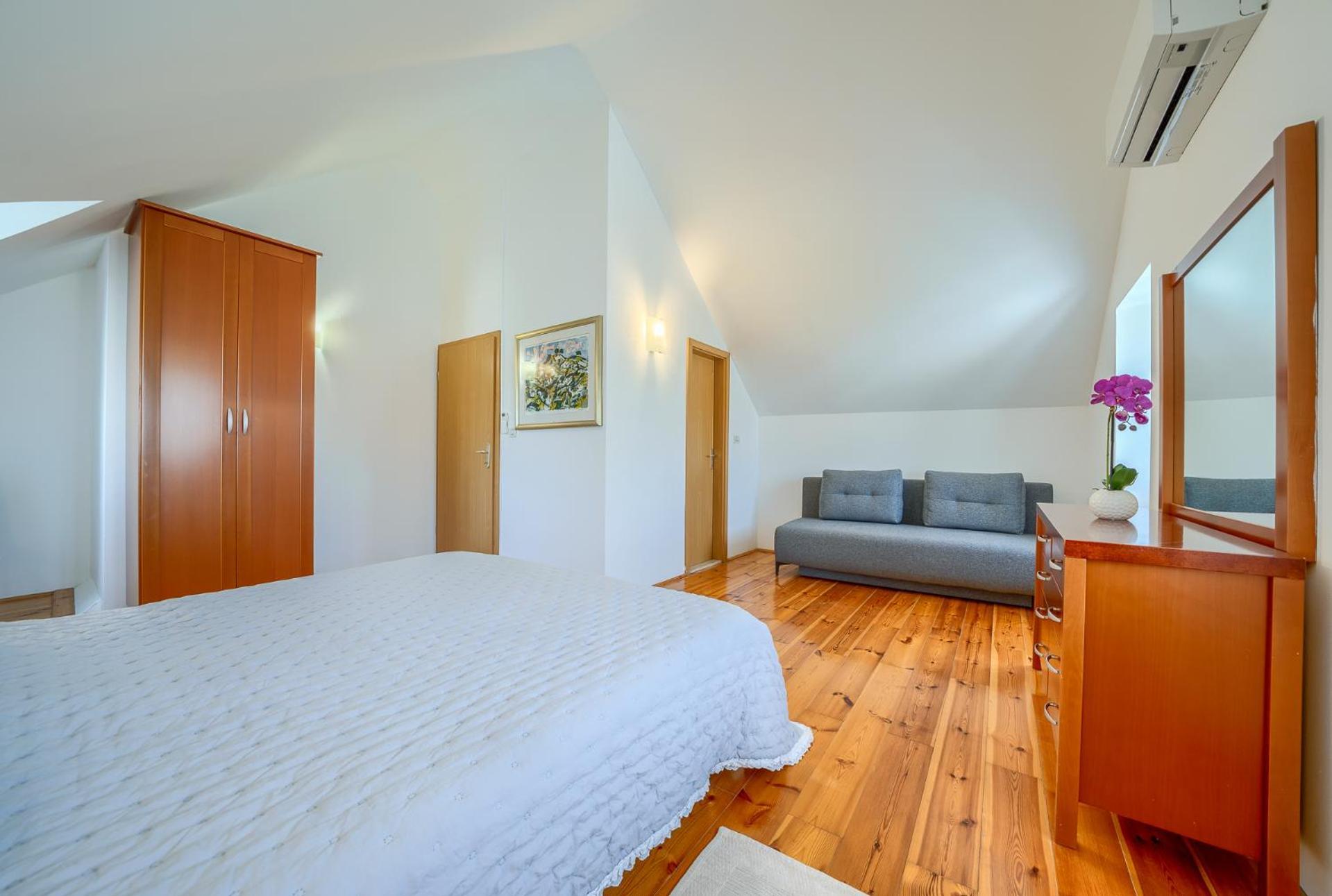 Villa Bonaca Perfect Location For A Holiday With Friends Or Family, Heated Pool Sumartin Exterior photo